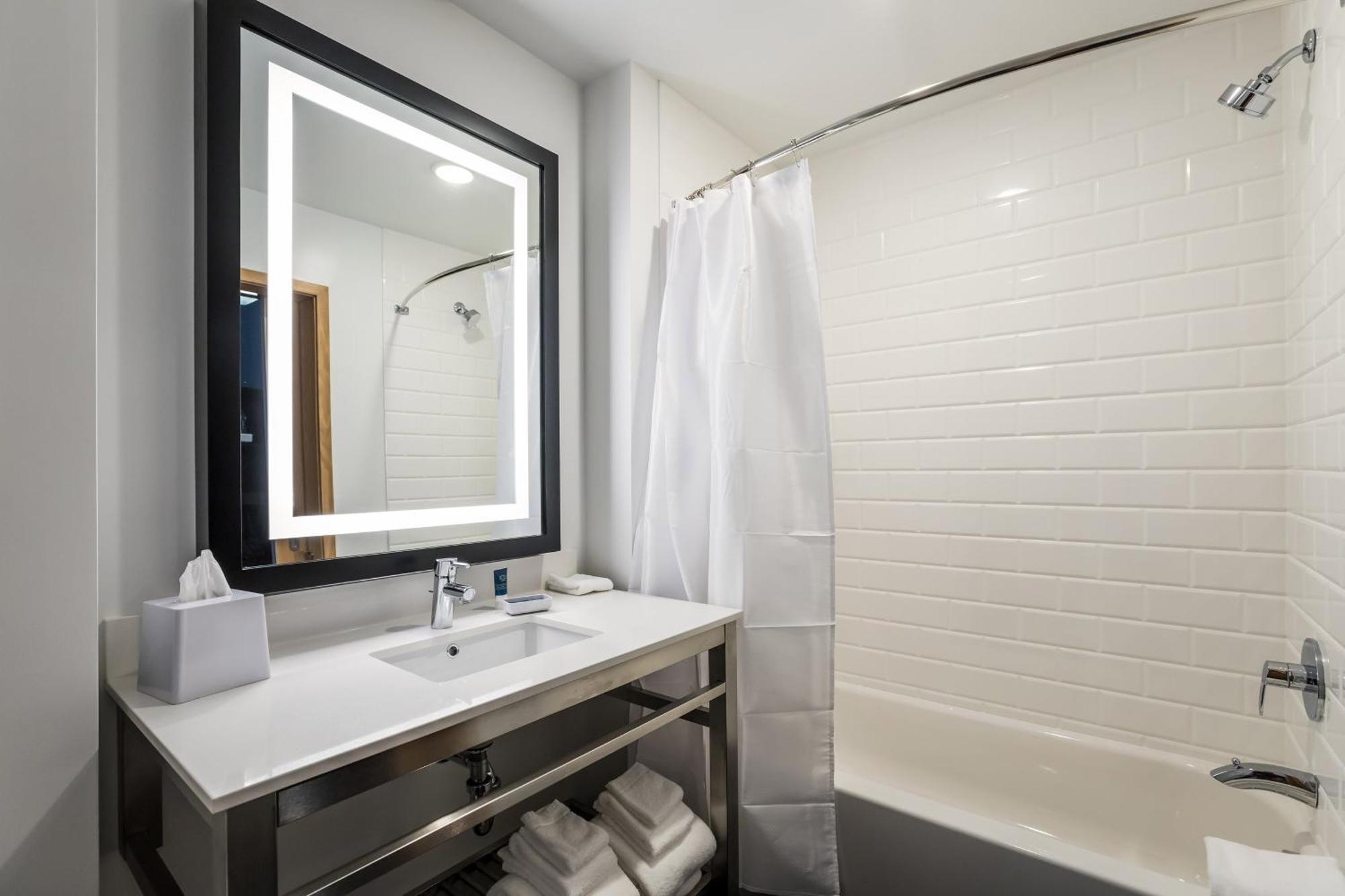 Four Points By Sheraton Elkhart Eksteriør bilde